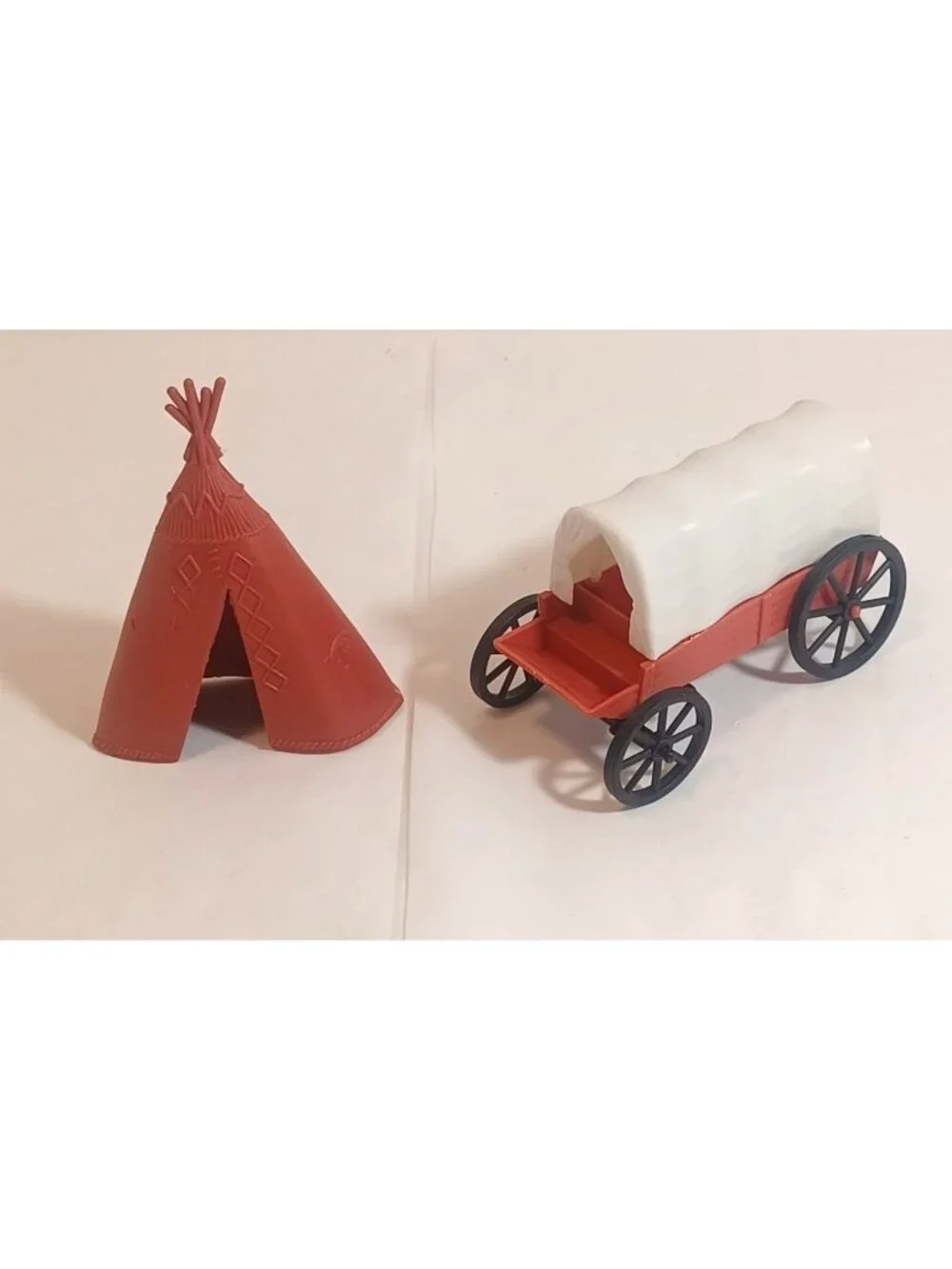 LOT Vintage Western Plastic Figures toys Cowboys Indians horses Teepee Wagon 45P